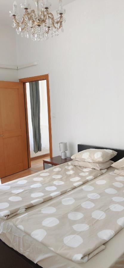 W&B Elegant Apartment Near The Zsinagogak บูดาเปสต์ ภายนอก รูปภาพ